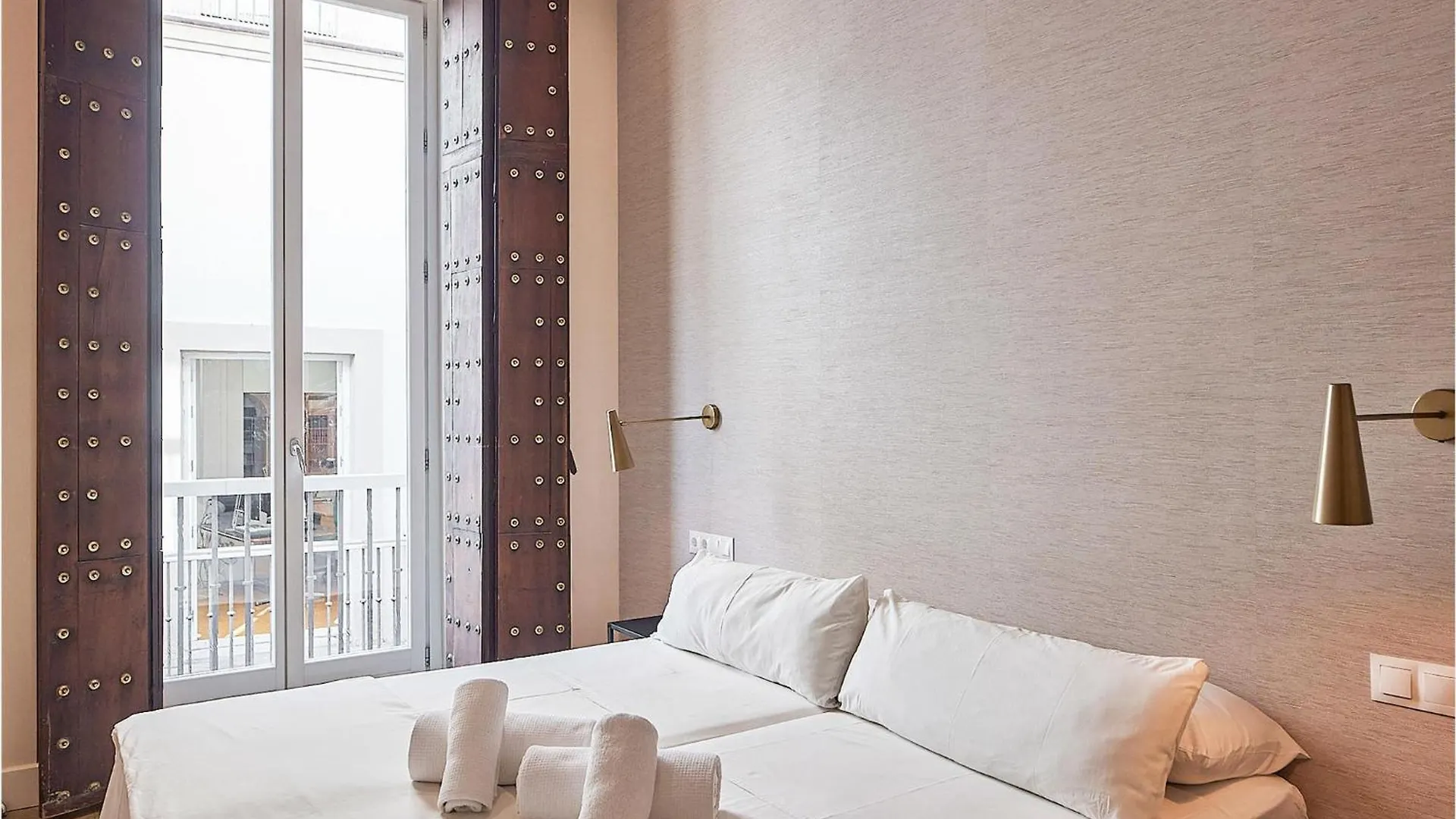 Awesome Apartment In Cdiz With Kitchen Καντίζ